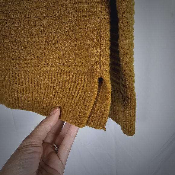 Madewell Women's Belmont Mock Neck Sweater - Picture 4 of 11